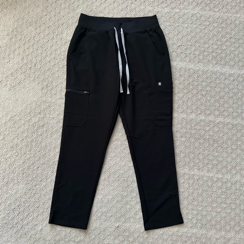 New Figs Medium Petite Black Yola Skinny High-Waisted Scrub Pants